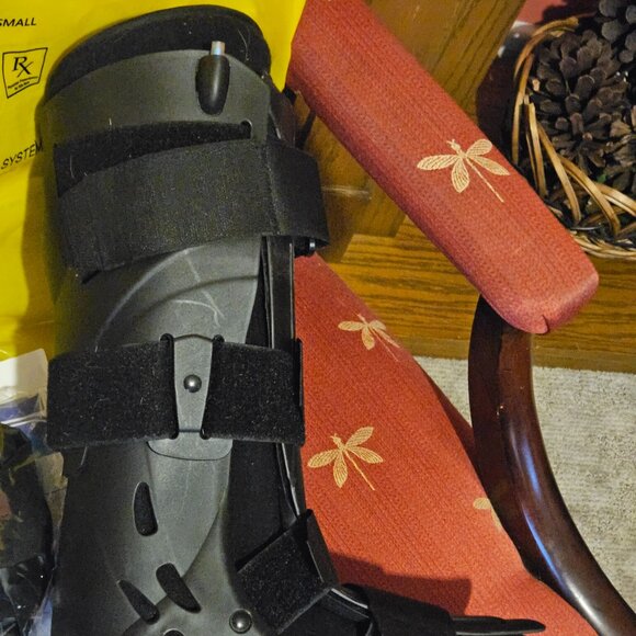 LDK2 Air Walker Tall Boot (SMALL) - Picture 6 of 8